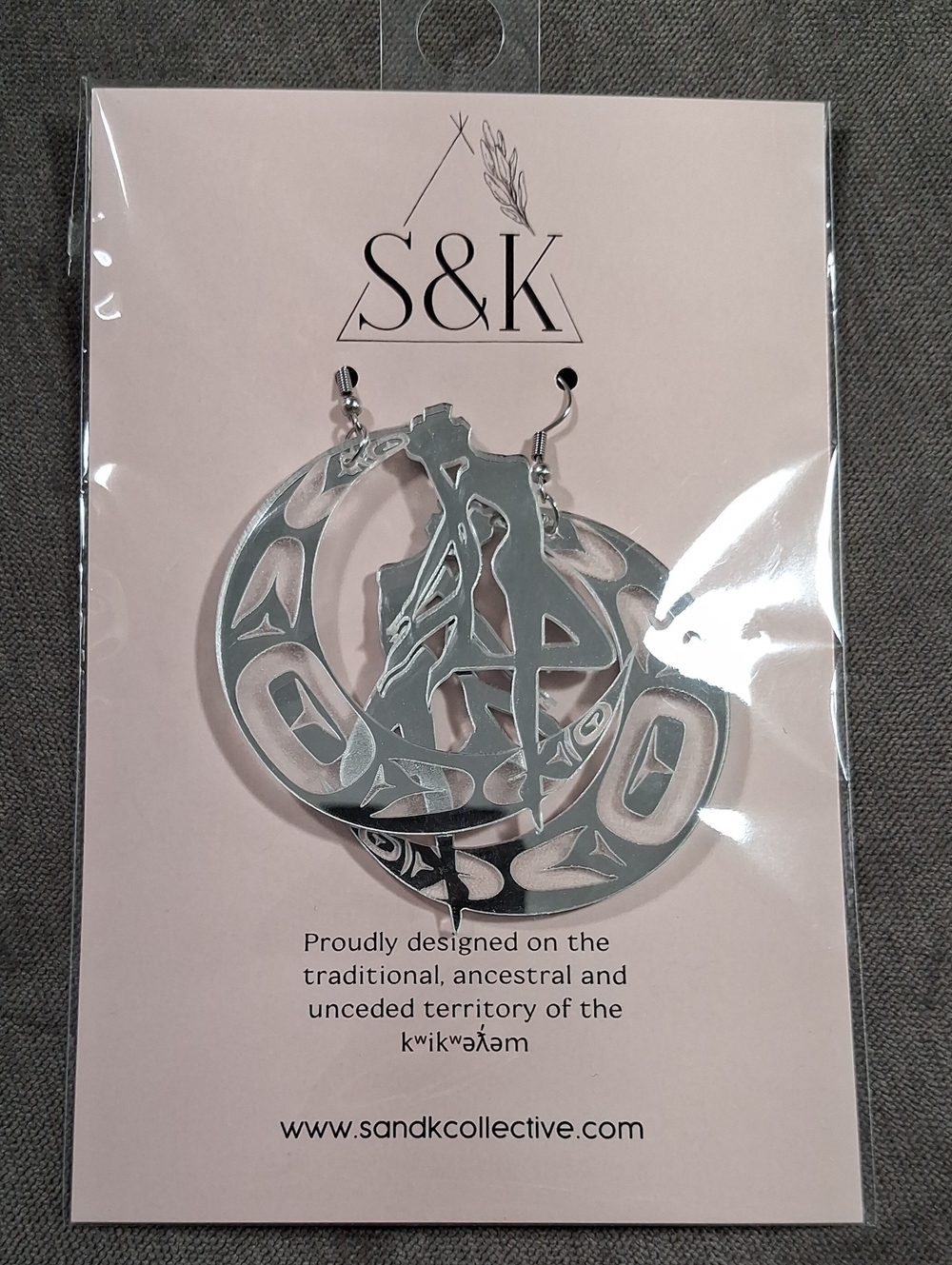 S & K Collective Sailor Moon Side Profile 5cm x 6cm Acrylic Dangle Earrings NEW